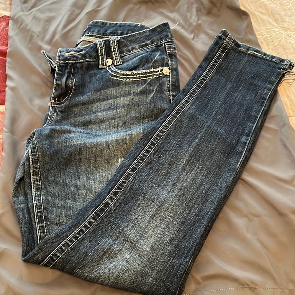 Junior’s Amethyst size 9 jeans
